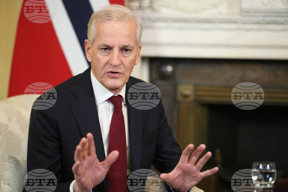 Министър-председателят на Норвегия обеща, че феновете в страната ще могат да консумират алкохол по време на късните мачове от футболния Мондиал 2026