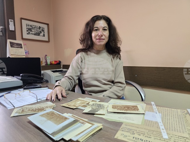 Държавният архив в Ловеч е получил ново постъпление от лични документи на юрист от Луковитския край