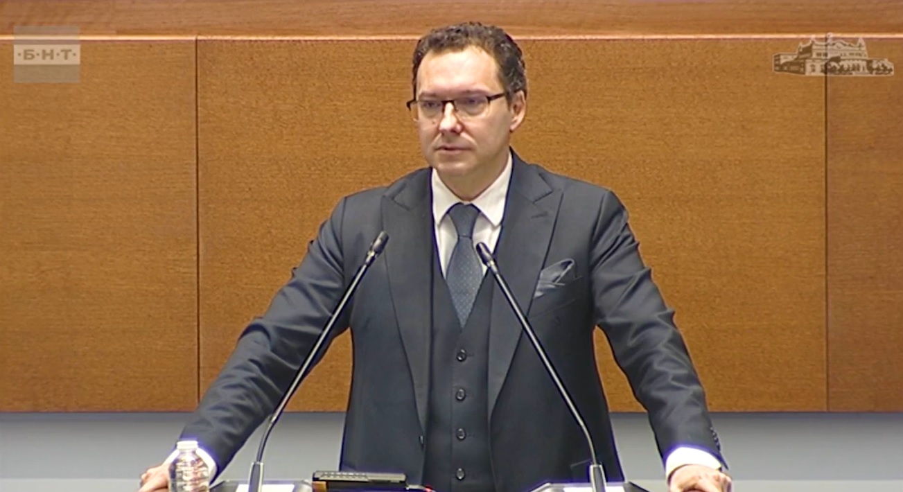 Няма основание да подавам оставка, каза министърът на вътрешните работи Даниел Митов