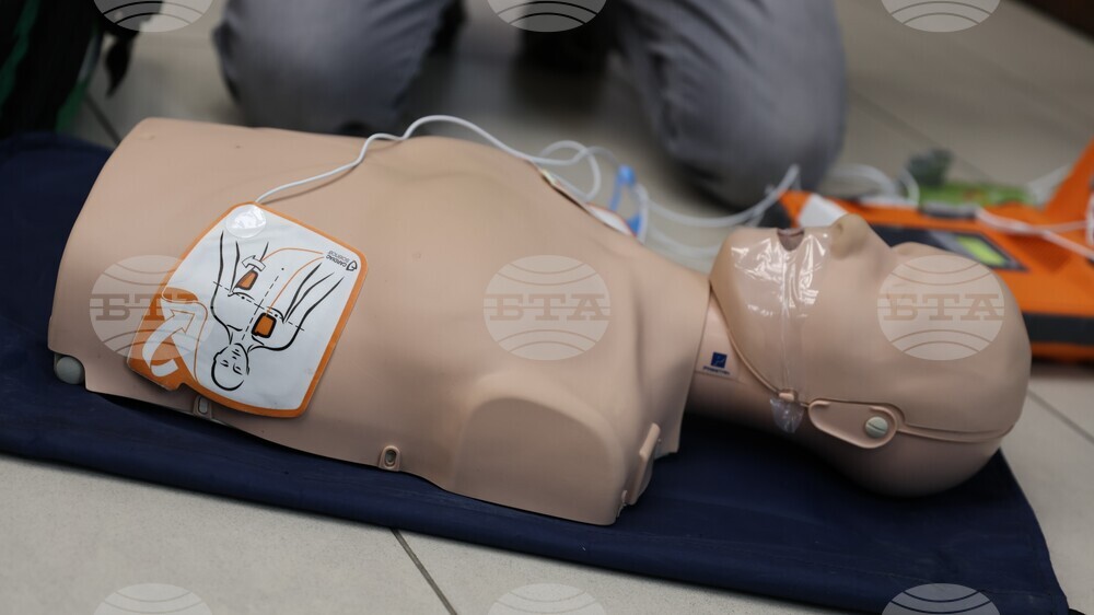 Благоевград - пресконференция - автоматични дефибрилатори - кампания