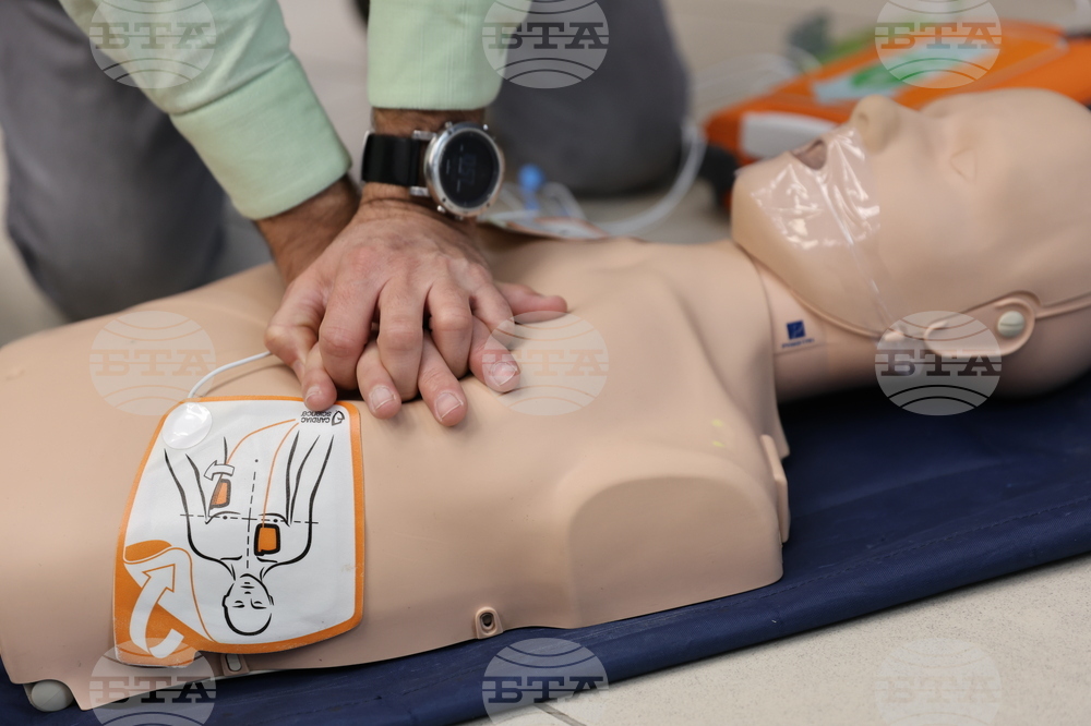 Благоевград - пресконференция - автоматични дефибрилатори - кампания