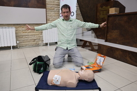 Благоевград - пресконференция - автоматични дефибрилатори - кампания