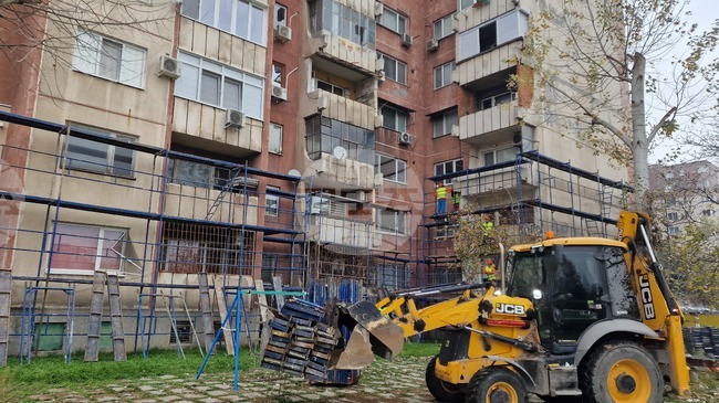 Започна санирането на жилищен блок в район "Тракия" в Пловдив