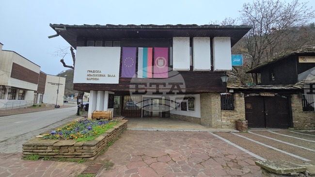 Ловеч - галерия - реставрация - изложба