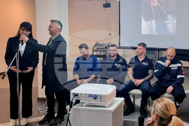 Варна - пожарникари - календар - благотворителност