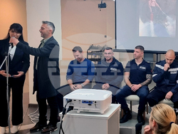 Варна - пожарникари - календар - благотворителност