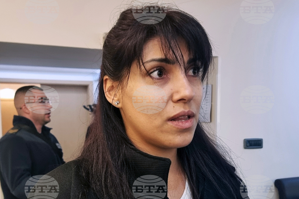 Варна - пожарникари - календар - благотворителност