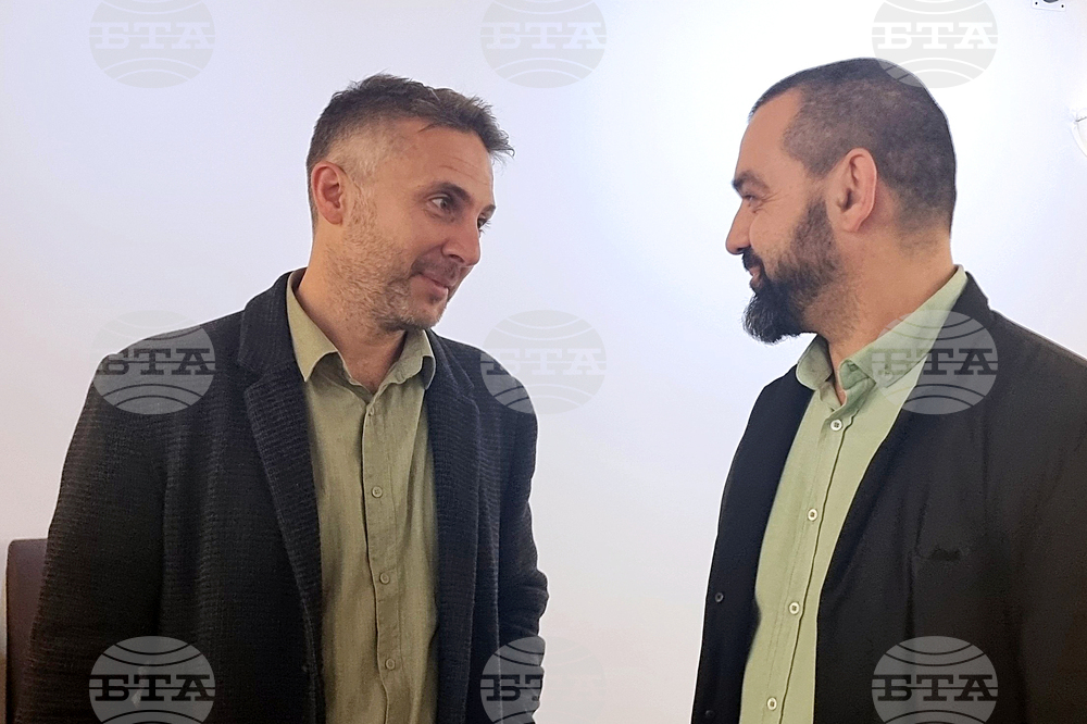 Варна - пожарникари - календар - благотворителност