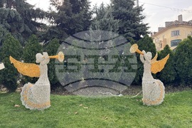 Казанлък - коледна украса - подготовка