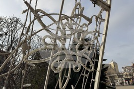 Казанлък - коледна украса - подготовка