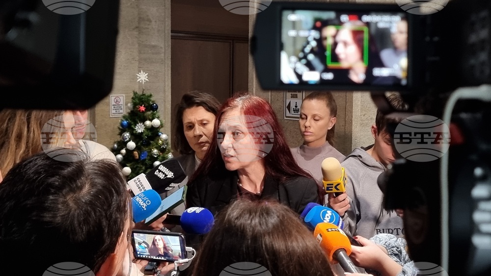 Народно събрание - Елисавета Белобрадова - Десислава Алексиева - брифинг