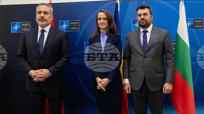 Министрите на външните работи на България, Румъния и Турция обсъдиха сигурността в Черноморския регион и подкрепата за Украйна