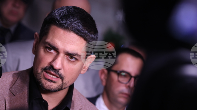 Ако е останал здрав разум, още преди гласуването на вота на недоверие към кабинета, БСП и ИТН трябва да декларират, че ще го напуснат, заявиха от МЕЧ