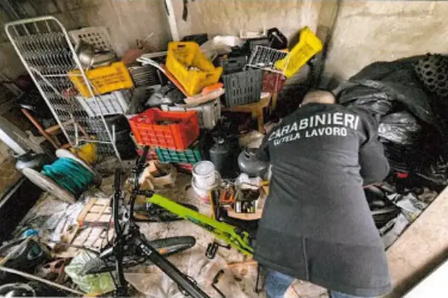 АНСА: Прокурорите в Милано разследват още модни фирми за експлоатация на работници