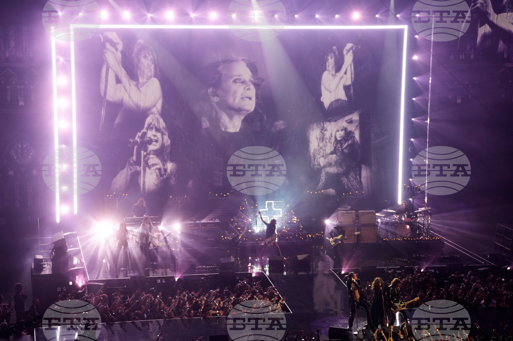 YE Entertainment 2025 Photo Gallery