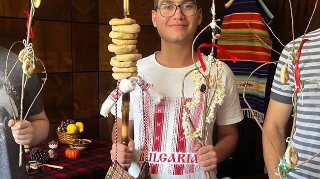 Българското училище в Сао Пауло, Бразилия, ще организира днес традиционната си коледна работилница