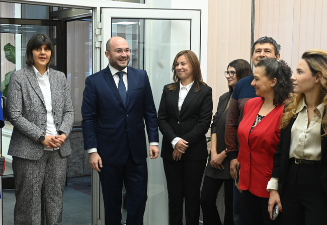 Министър Георгиев и европейският главен прокурор г-жа Кьовеши откриха офиса на европейските делегирани прокурори в България 
