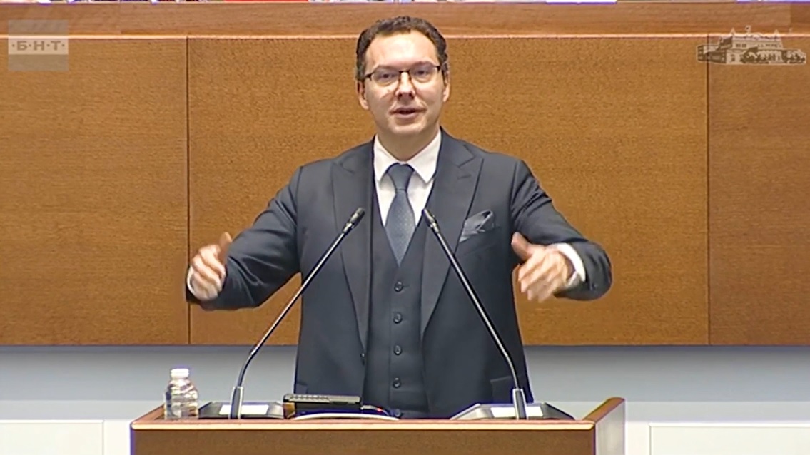 Специализираният отряд за борба с тероризма не е вдигнат в повишена готовност по време на протеста на 1 декември, заяви вътрешният министър