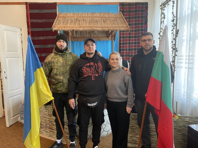 Българи от Стара Загора посетиха Областния център за българска култура в Болград, Украйна