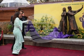 Britain Dilwale Dulhania Le Jayenge Statue Unveiling