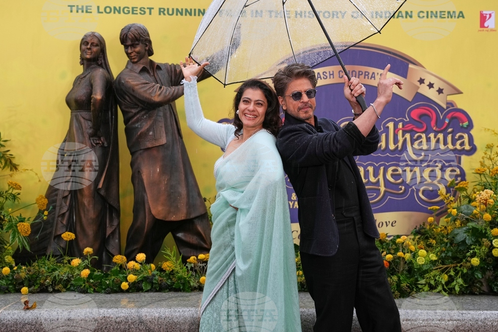 Britain Dilwale Dulhania Le Jayenge Statue Unveiling