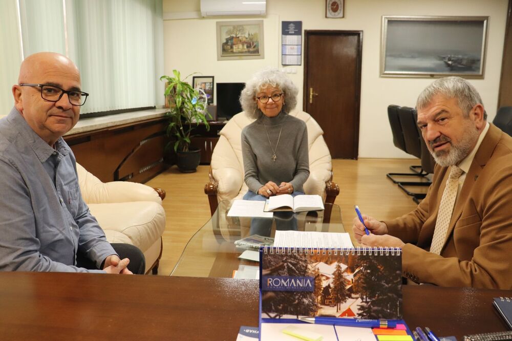 ОА Русе: Развитието на търговската дейност между България и Румъния отново на фокус на среща при областния управител Драгомир Драганов