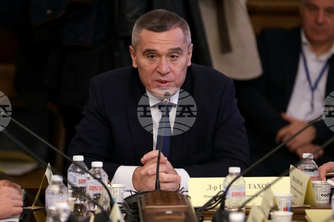 Междинният секторен анализ ясно очертава предизвикателствата във веригата на доставки, заяви министърът на земеделието и храните Георги Тахов 