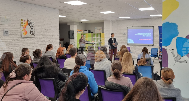 „Предизвикателства пред доброволците и организациите, работещи с тях“ бе темата на форум-дискусия в Пловдив 