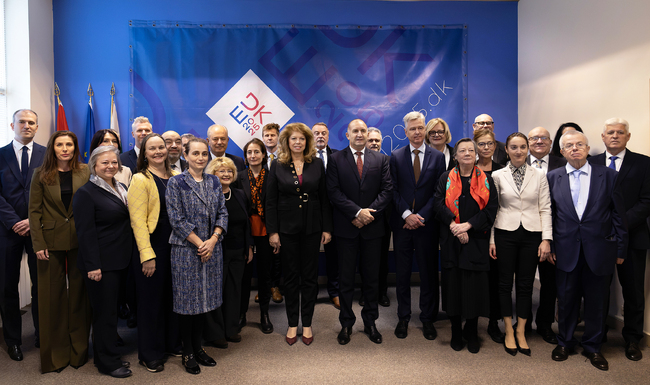 Президентът Румен Радев проведе среща с посланиците на държавите членки на ЕС