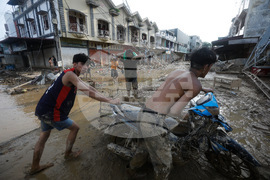 Indonesia Extreme Weather Asia Flooding