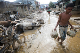 Indonesia Extreme Weather Asia Flooding