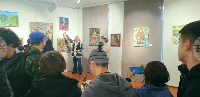 Изложбата „Орловски рисаци“ представиха в галерията „Димитър Пейчев“ в Тараклия