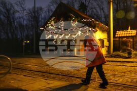 Коледна украса - спирка „Вишнева“