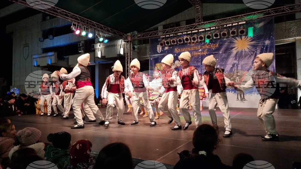 Русе - коледна елха - светлини - празнична програма