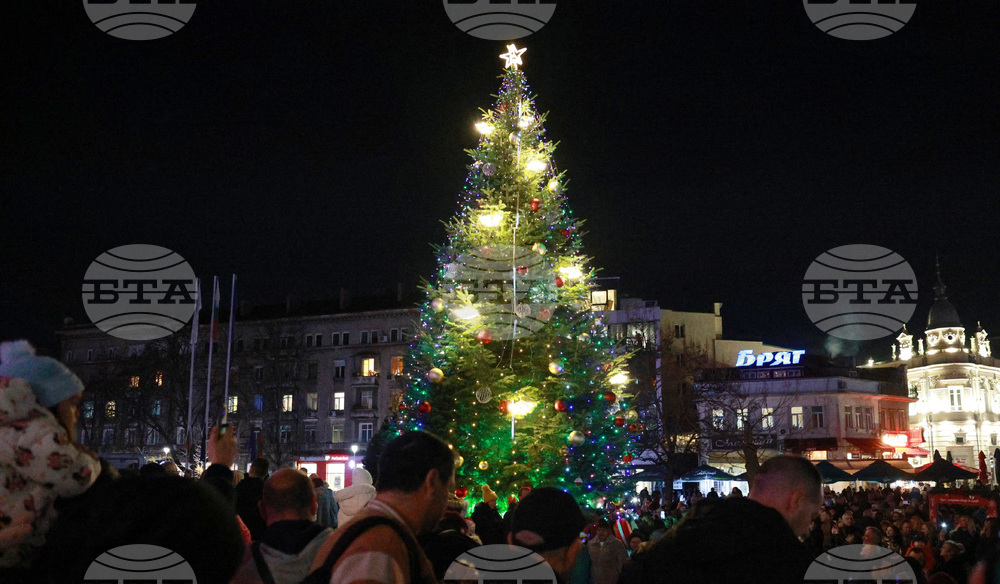 Русе - коледна елха - празнични светлини