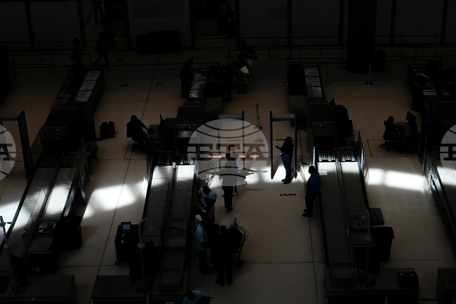 APTOPIX Panama Venezuela Airport