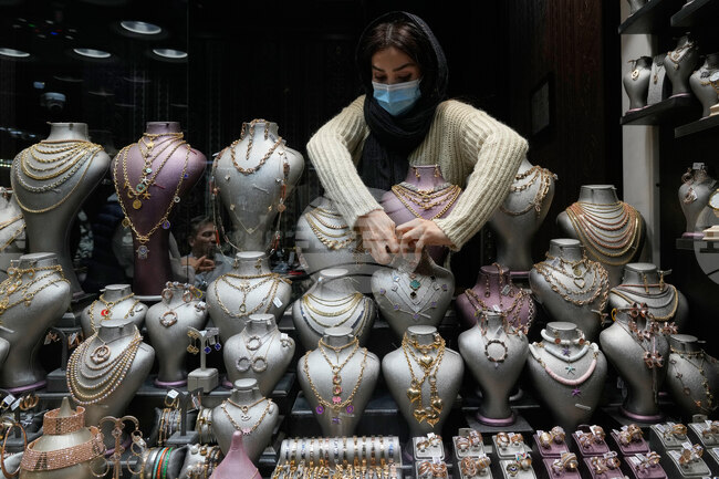 APTOPIX Iran Portable Wealth