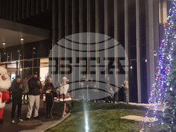 Разград - деца - празник - елха - светлини