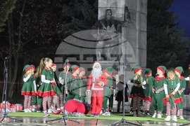 Гоце Делчев - коледна елха - празнични светлини