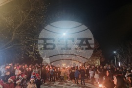 Мъглиж - коледна елха - празнични светлини