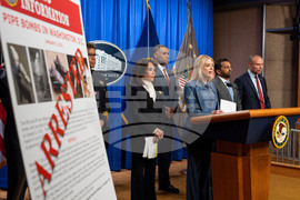 APTOPIX FBI Pipe Bomb Investigation