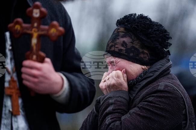 Руски дронове и ракети нанесоха удари по енергийния и транспортния сектор на Украйна, съобщи Киев 