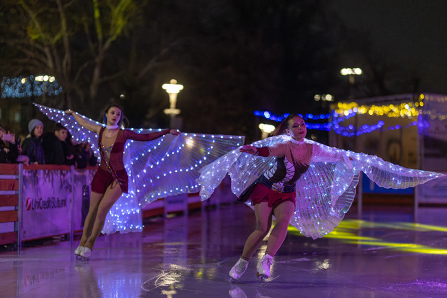 Леденият парк в София бе открит официално