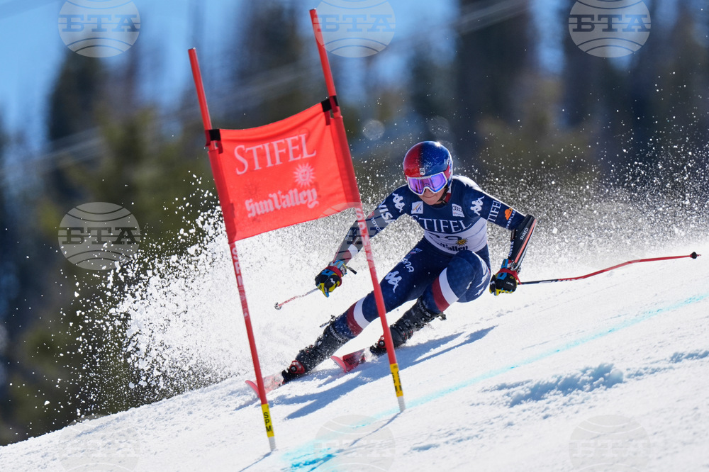 Macuga's Injury Skiing