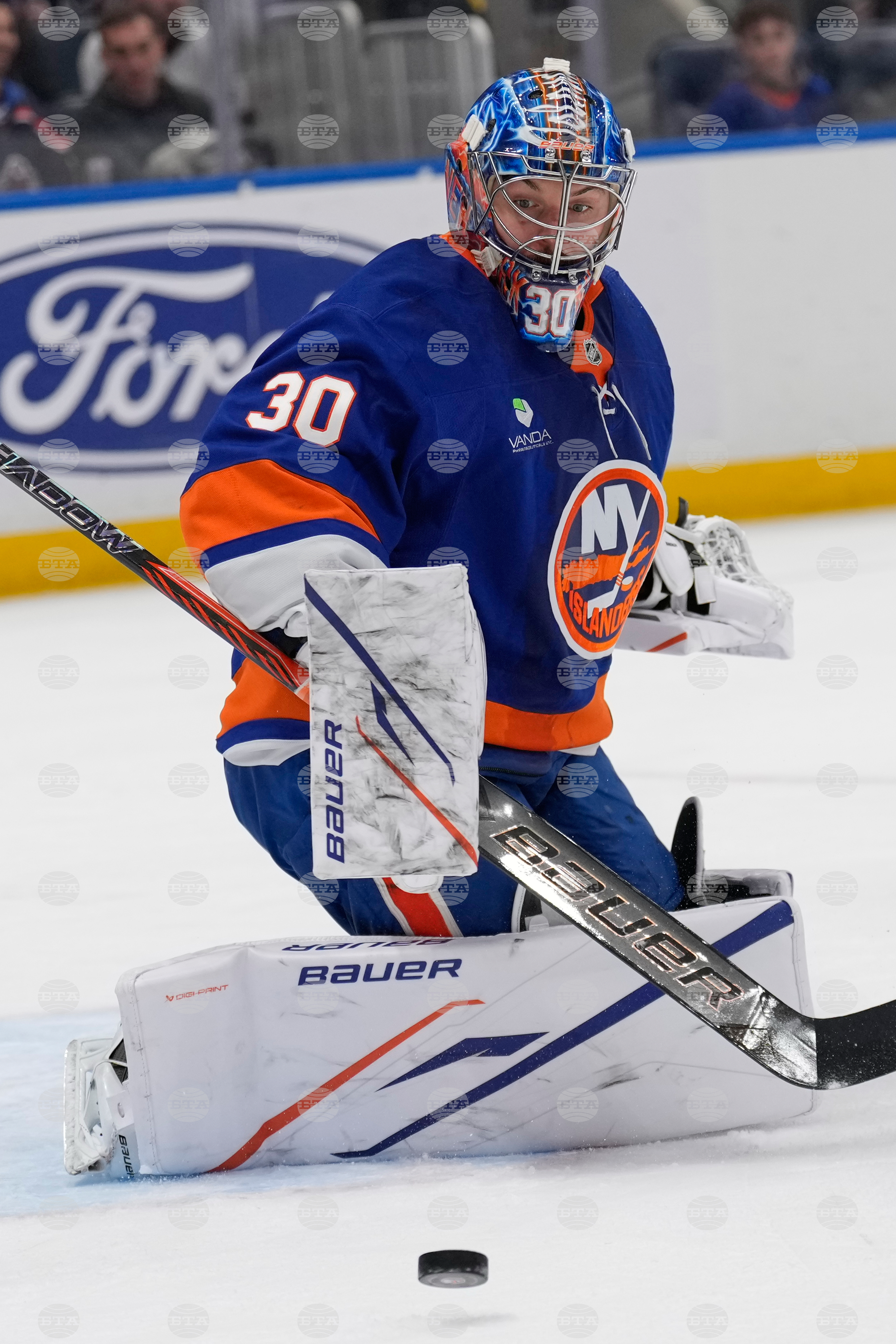 Avalanche Islanders Hockey