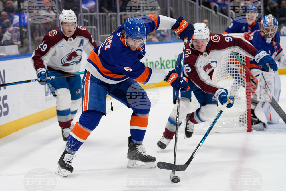 Avalanche Islanders Hockey