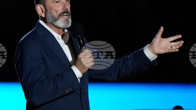 Комисарят на МЛС твърди, че футболът в САЩ процъфтява в навечерието на жребия за Световното първенство