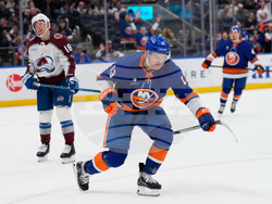 Avalanche Islanders Hockey