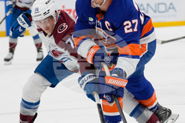 Avalanche Islanders Hockey