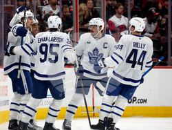 Maple Leafs Hurricanes Hockey